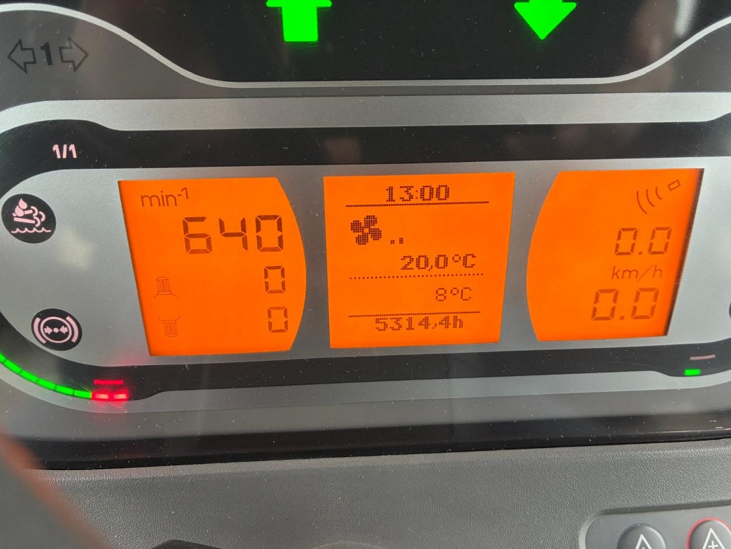 Fendt 933 Vario ProfiPlus - Трактор: фото 2 Fendt 933 Vario ProfiPlus - Трактор: фото 2