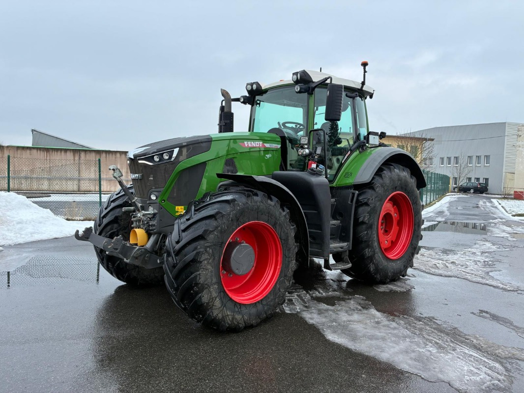 Fendt 933 Vario ProfiPlus - Трактор: фото 1 Fendt 933 Vario ProfiPlus - Трактор: фото 1
