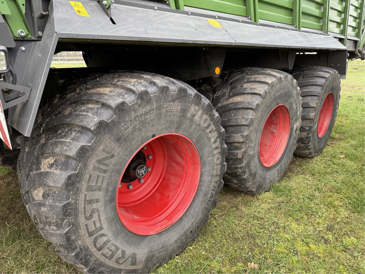 Fendt Tigo 100 XR - Самозагружающийся прицеп: фото 4 Fendt Tigo 100 XR - Самозагружающийся прицеп: фото 4