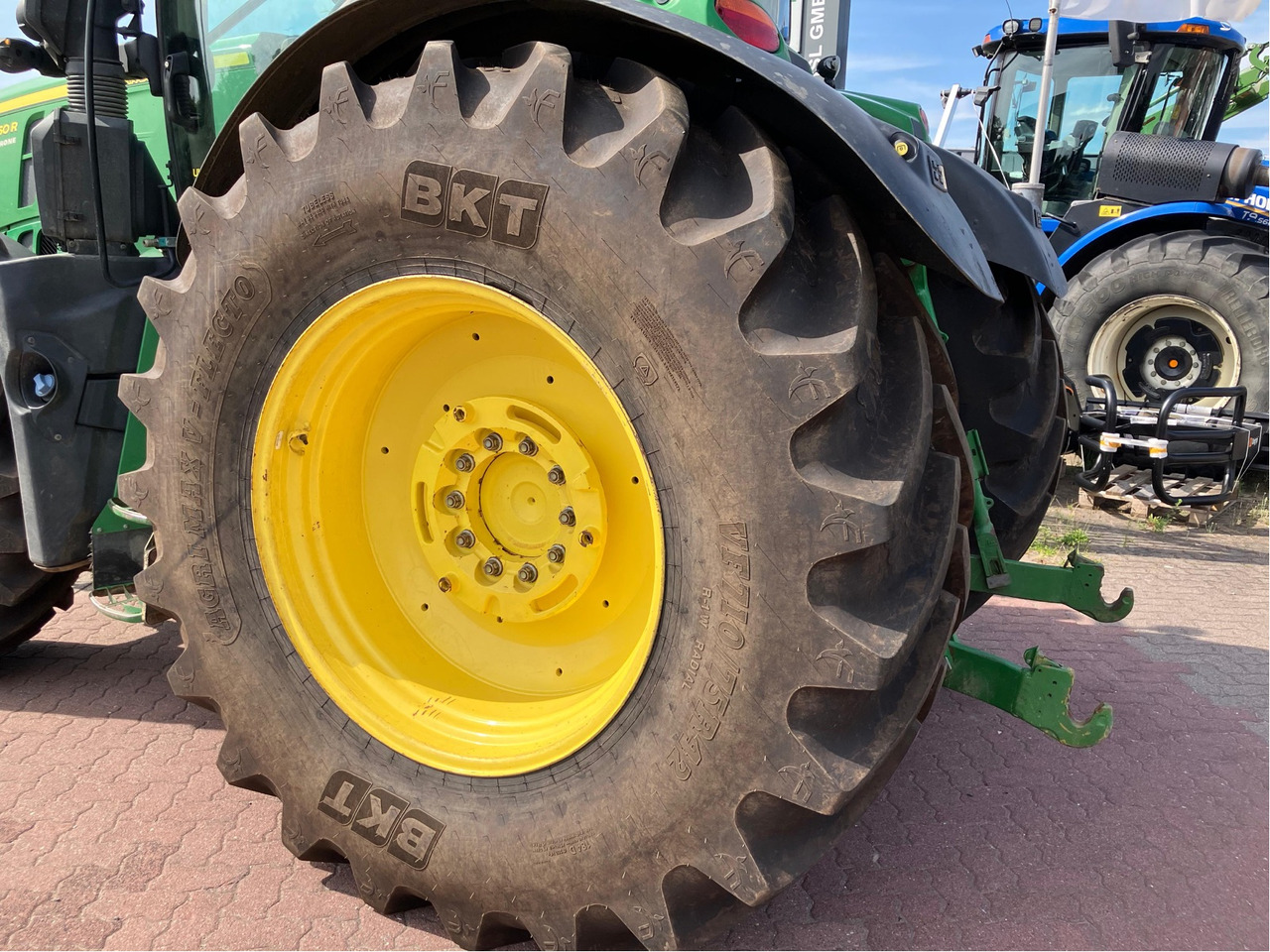 John Deere 6250 R - Трактор: фото 5 John Deere 6250 R - Трактор: фото 5