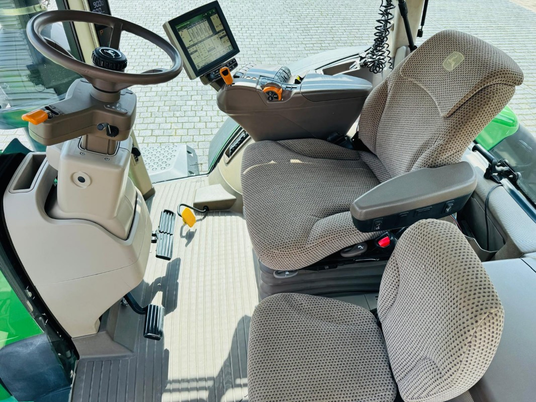 John Deere 8270R - Трактор: фото 5 John Deere 8270R - Трактор: фото 5