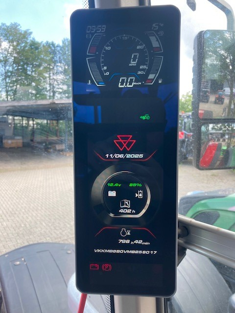 Massey Ferguson 8S.245 Dyna E-Power Excl - Трактор: фото 4 Massey Ferguson 8S.245 Dyna E-Power Excl - Трактор: фото 4