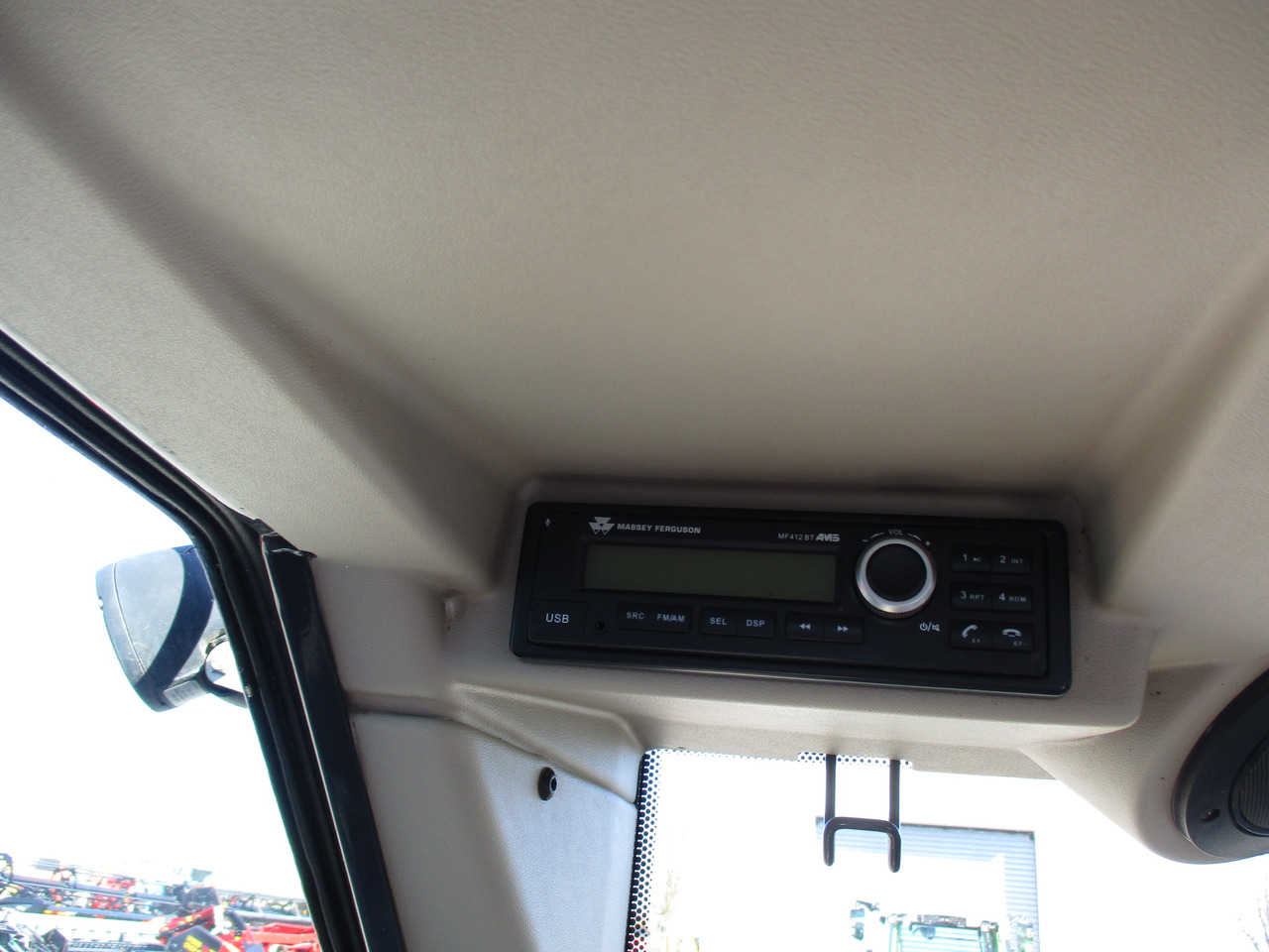 Massey Ferguson TH 7038 T4f - Погрузчик: фото 4 Massey Ferguson TH 7038 T4f - Погрузчик: фото 4