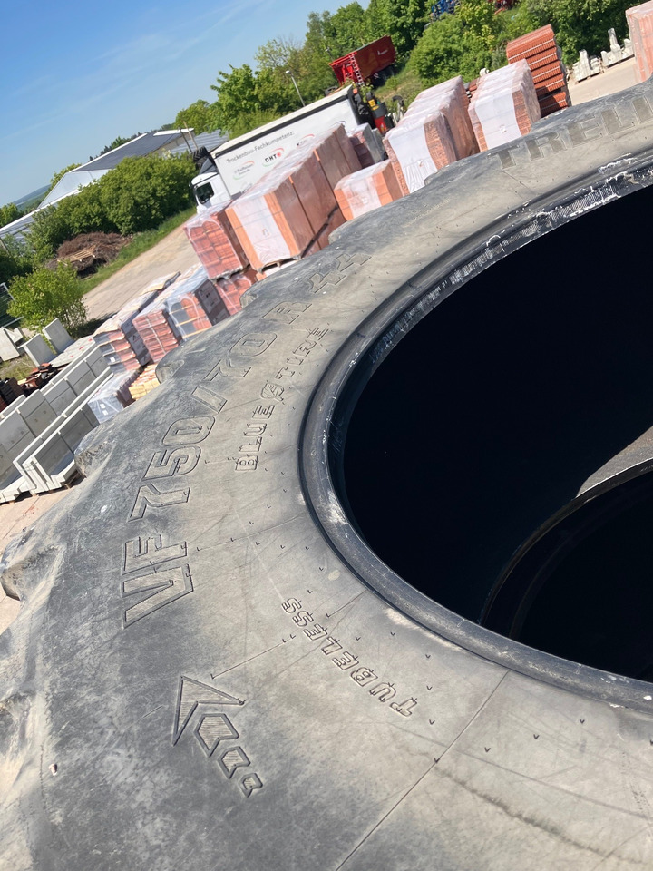 Trelleborg 750/70R44 650/60R38 - Шины и диски: фото 2 Trelleborg 750/70R44 650/60R38 - Шины и диски: фото 2