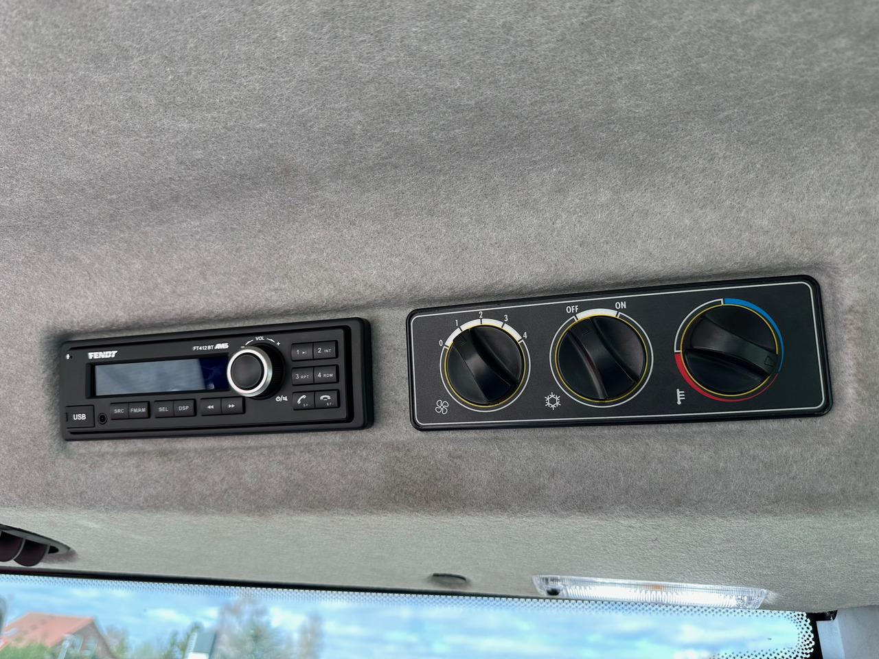 Valtra A105 MH - Трактор: фото 2 Valtra A105 MH - Трактор: фото 2