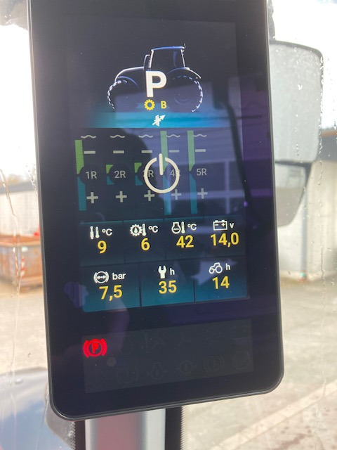 Valtra Q 265 - Трактор: фото 2 Valtra Q 265 - Трактор: фото 2