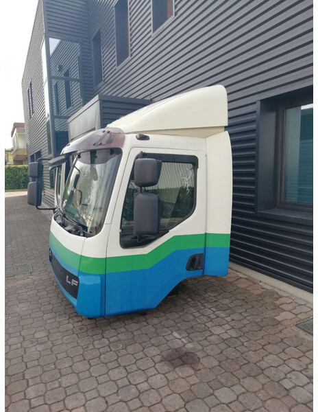 DAF LF45 LF55 Euro 5 - Кабина и интерьер для Грузовиков: фото 1 DAF LF45 LF55 Euro 5 - Кабина и интерьер для Грузовиков: фото 1