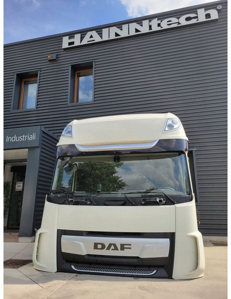 DAF XF106 - Кабина и интерьер для Грузовиков: фото 3 DAF XF106 - Кабина и интерьер для Грузовиков: фото 3