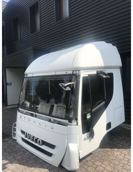 Iveco STRALIS AT EURO 5 HIGH ROOF - Кабина и интерьер для Грузовиков: фото 3 Iveco STRALIS AT EURO 5 HIGH ROOF - Кабина и интерьер для Грузовиков: фото 3