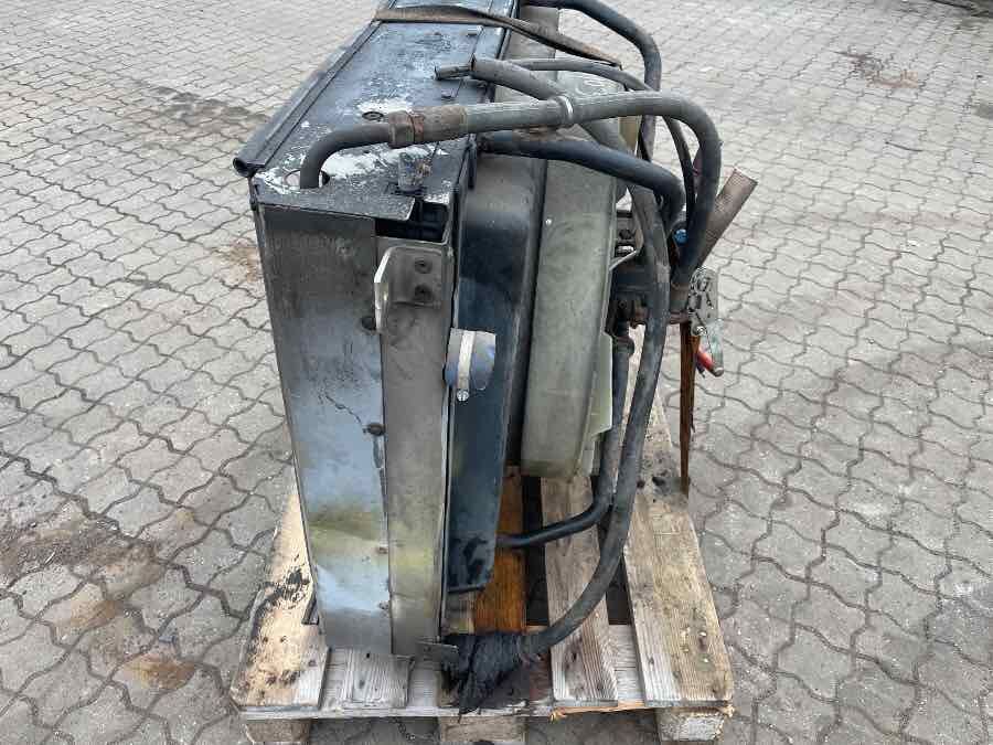 IVECO CROSSWAY RADIATOR / COOLER ASSY - Радиатор для Автобусов: фото 3 IVECO CROSSWAY RADIATOR / COOLER ASSY - Радиатор для Автобусов: фото 3