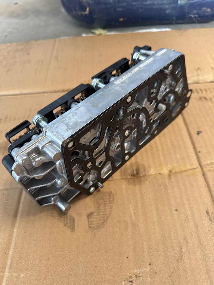 MAN 12TX VALVE BLOCK 81.32550-6018 - Коробка передач и запчасти для Грузовиков: фото 2 MAN 12TX VALVE BLOCK 81.32550-6018 - Коробка передач и запчасти для Грузовиков: фото 2