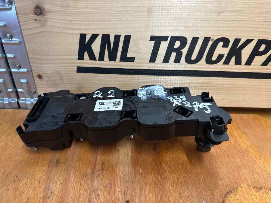 MAN 12TX VALVE BLOCK  81.32690-6072 // ZF 0501.330.554 / K036855 14ES 19044 - Электрическая система для Грузовиков: фото 1 MAN 12TX VALVE BLOCK  81.32690-6072 // ZF 0501.330.554 / K036855 14ES 19044 - Электрическая система для Грузовиков: фото 1