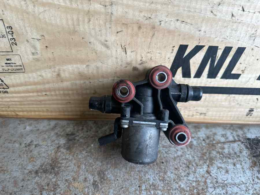 MAN ADBLUE VALVE 81.15407-6199 - Подготовка топлива для Грузовиков: фото 1 MAN ADBLUE VALVE 81.15407-6199 - Подготовка топлива для Грузовиков: фото 1