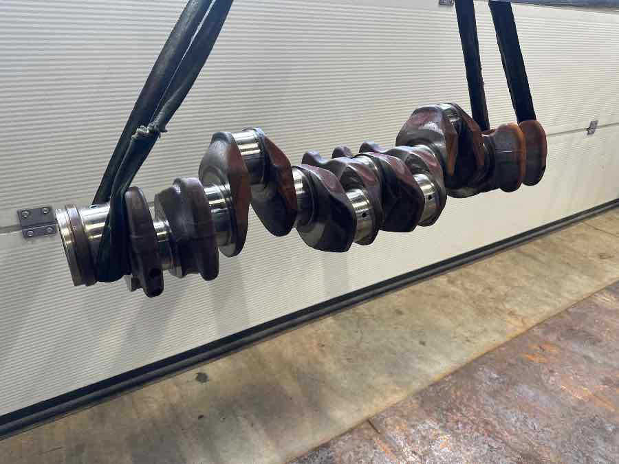 MAN CRANKSHAFT 51.02101-0834 - Двигатель и запчасти для Грузовиков: фото 1 MAN CRANKSHAFT 51.02101-0834 - Двигатель и запчасти для Грузовиков: фото 1