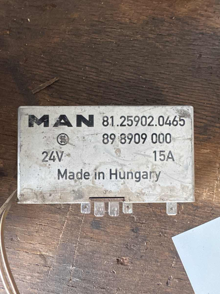 MAN ECU 81.25902-0465 - Электрическая система для Грузовиков: фото 1 MAN ECU 81.25902-0465 - Электрическая система для Грузовиков: фото 1