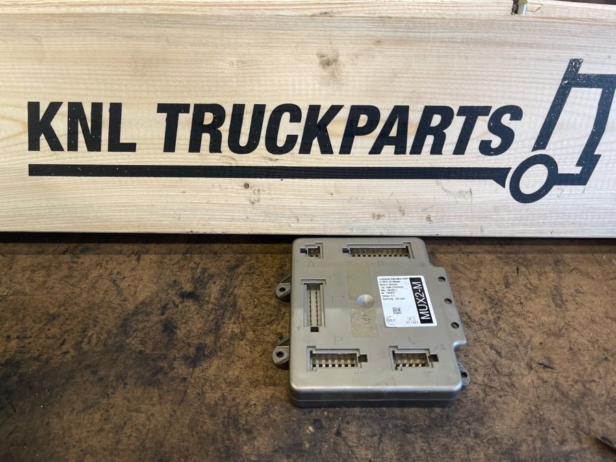 MAN ECU MUX2-M Control Unit - Электрическая система для Грузовиков: фото 1 MAN ECU MUX2-M Control Unit - Электрическая система для Грузовиков: фото 1