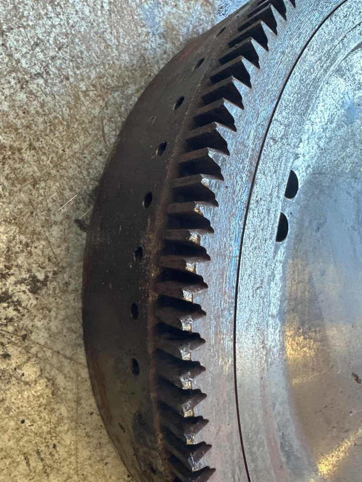 MAN FLYWHEEL 51.02301-6111 - Двигатель и запчасти для Грузовиков: фото 5 MAN FLYWHEEL 51.02301-6111 - Двигатель и запчасти для Грузовиков: фото 5