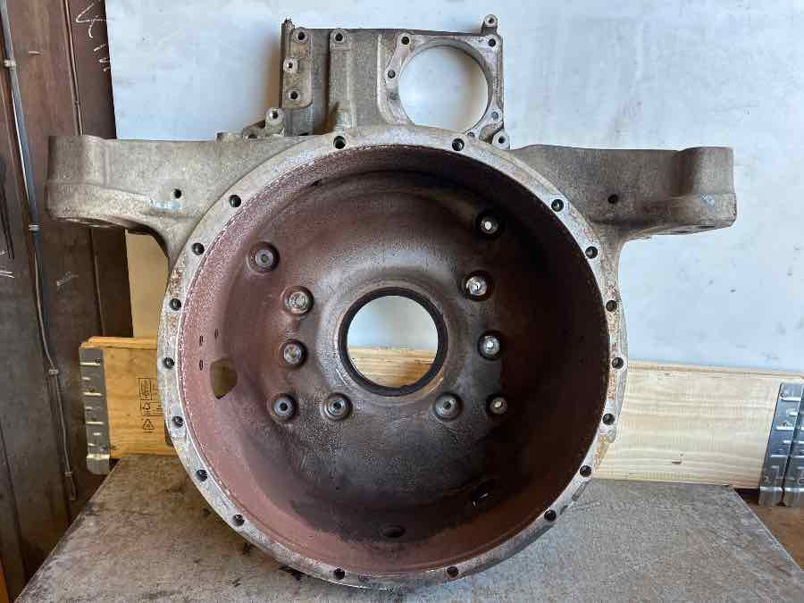 MAN FLYWHEEL HOUSE 51.01401-5461 - Двигатель и запчасти для Грузовиков: фото 1 MAN FLYWHEEL HOUSE 51.01401-5461 - Двигатель и запчасти для Грузовиков: фото 1