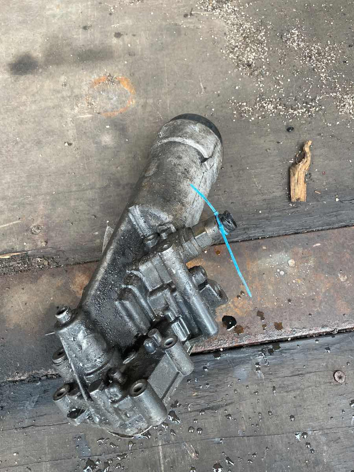 MAN OIL FILTER HOUSE 51.05000-7064 - Двигатель и запчасти для Грузовиков: фото 1 MAN OIL FILTER HOUSE 51.05000-7064 - Двигатель и запчасти для Грузовиков: фото 1