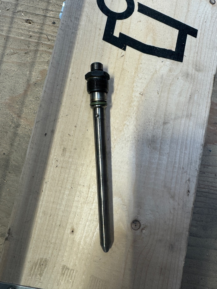 MAN PRESSURE PIPE 51.10301-6164 - Подготовка топлива для Грузовиков: фото 1 MAN PRESSURE PIPE 51.10301-6164 - Подготовка топлива для Грузовиков: фото 1