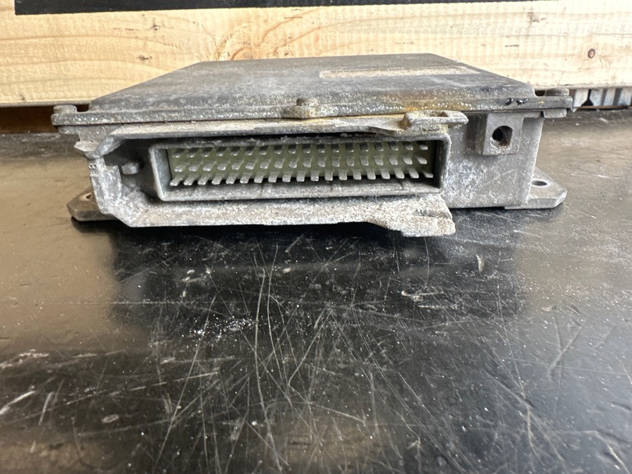 MERCEDES ECU A0195456732 - Электрическая система для Грузовиков: фото 1 MERCEDES ECU A0195456732 - Электрическая система для Грузовиков: фото 1