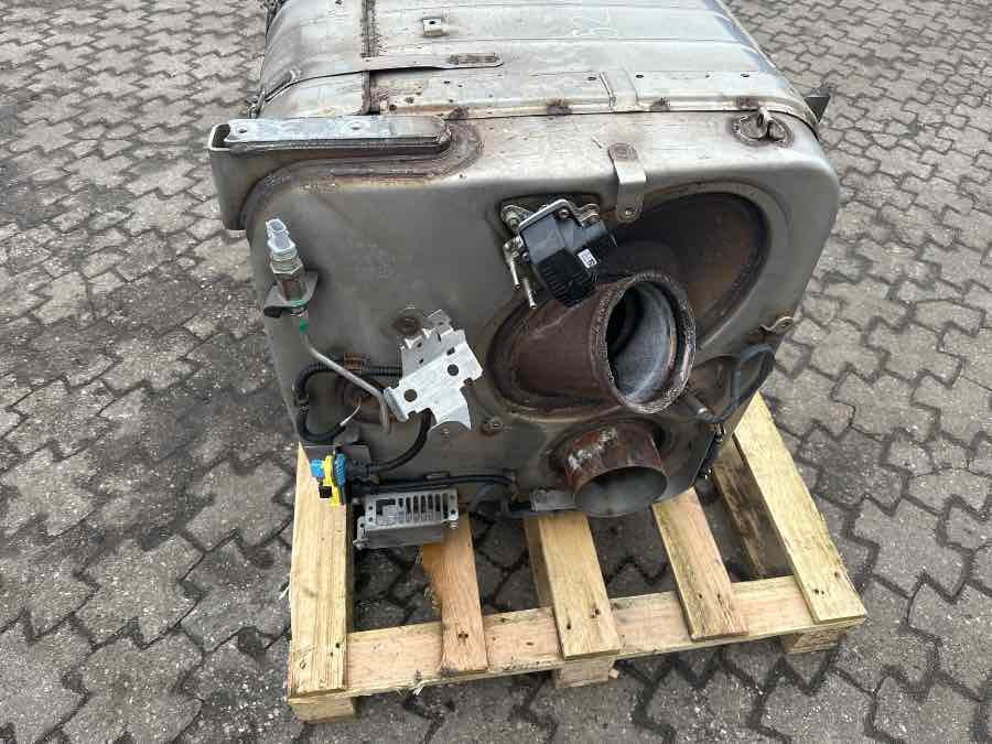MERCEDES EXHAUST A0074908712 - Глушитель/ Выхлопная система для Грузовиков: фото 2 MERCEDES EXHAUST A0074908712 - Глушитель/ Выхлопная система для Грузовиков: фото 2