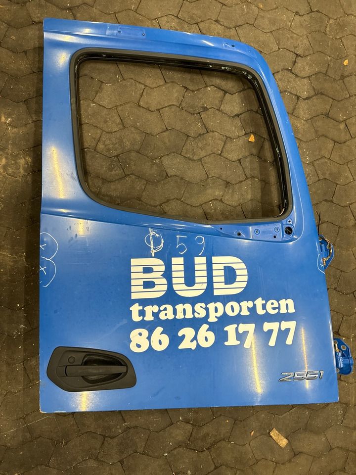 MERCEDES RIGHT DOOR A9607202403 - Кабина и интерьер для Грузовиков: фото 1 MERCEDES RIGHT DOOR A9607202403 - Кабина и интерьер для Грузовиков: фото 1