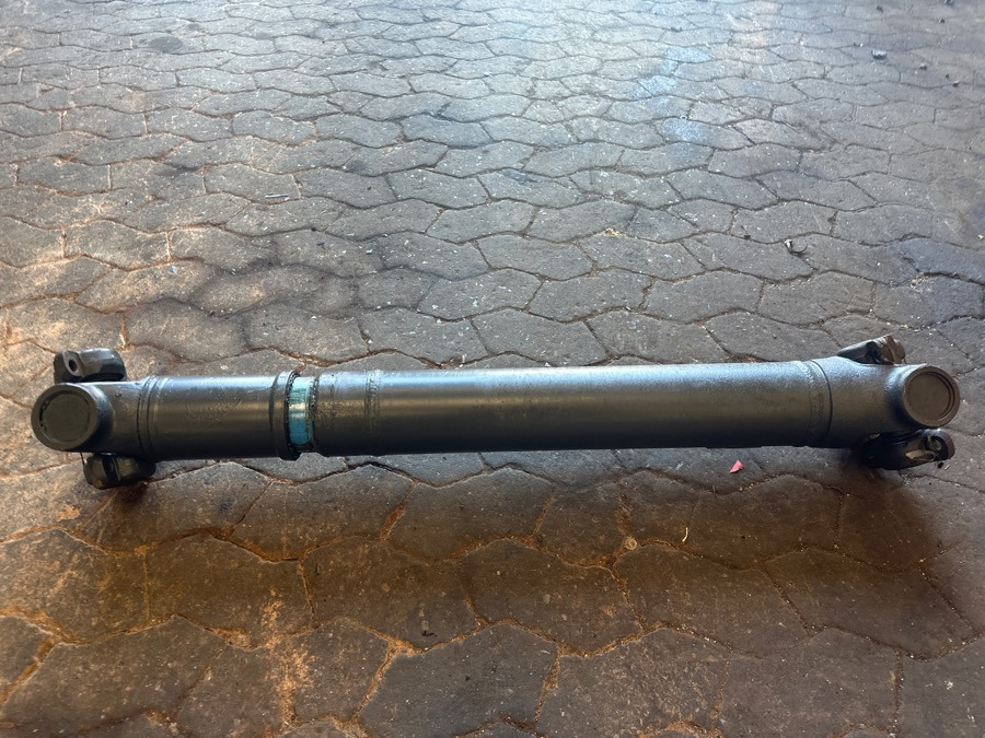 SCANIA PROPSHAFT 1758533 P500 57CM - Карданный вал для Грузовиков: фото 1 SCANIA PROPSHAFT 1758533 P500 57CM - Карданный вал для Грузовиков: фото 1