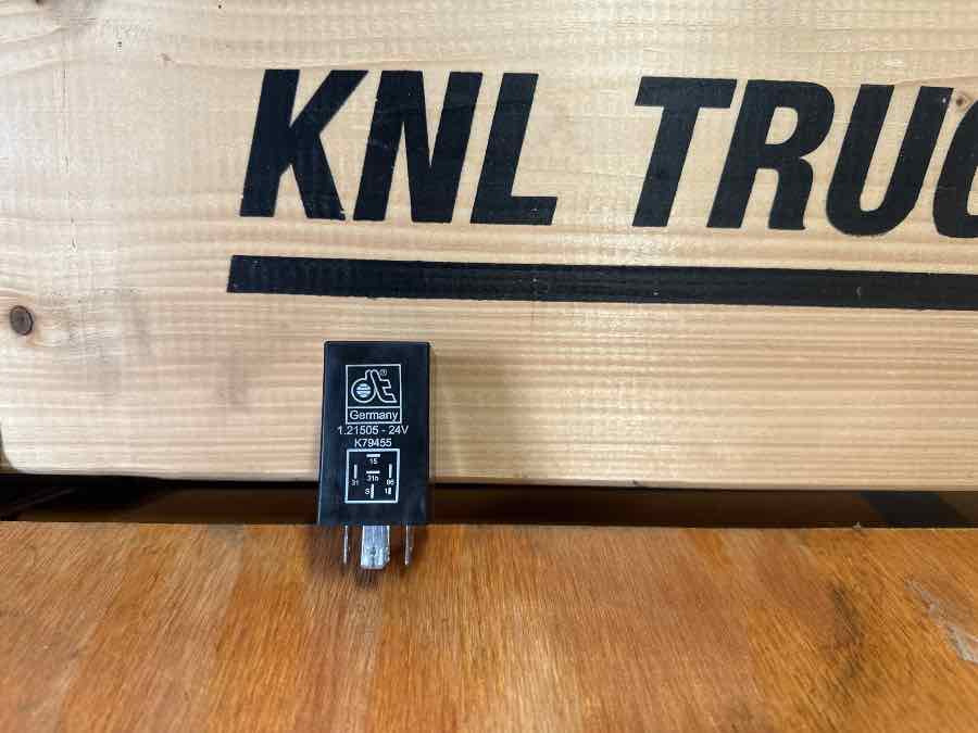 SCANIA RELAY 1902328 - Электрическая система для Грузовиков: фото 1 SCANIA RELAY 1902328 - Электрическая система для Грузовиков: фото 1