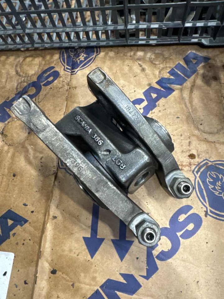 SCANIA ROCKER ARM ASSY DC16 - Двигатель и запчасти для Грузовиков: фото 1 SCANIA ROCKER ARM ASSY DC16 - Двигатель и запчасти для Грузовиков: фото 1
