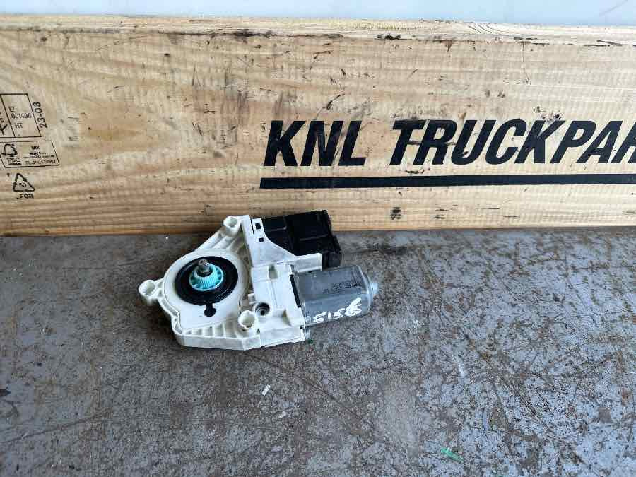 VOLVO ECU WINDO MEKANISME 84062947 - Электрическая система для Грузовиков: фото 2 VOLVO ECU WINDO MEKANISME 84062947 - Электрическая система для Грузовиков: фото 2