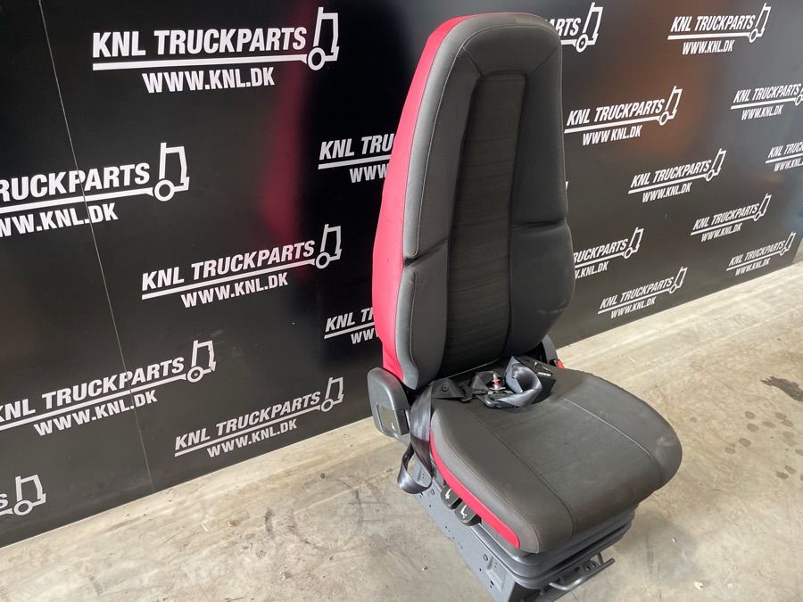 VOLVO FH4 SEAT RIGHT SIDE - Кабина и интерьер для Грузовиков: фото 3 VOLVO FH4 SEAT RIGHT SIDE - Кабина и интерьер для Грузовиков: фото 3