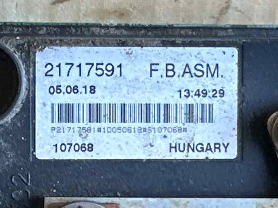 VOLVO FUSE BOX 21717591 - Электрическая система для Грузовиков: фото 2 VOLVO FUSE BOX 21717591 - Электрическая система для Грузовиков: фото 2