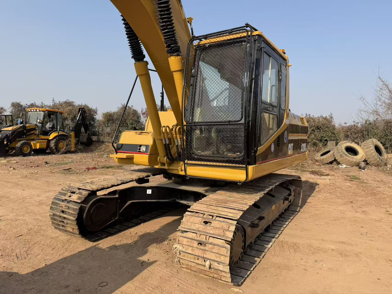 CAT 320BL with vane hydraulic pump - Гусеничный экскаватор: фото 4 CAT 320BL with vane hydraulic pump - Гусеничный экскаватор: фото 4