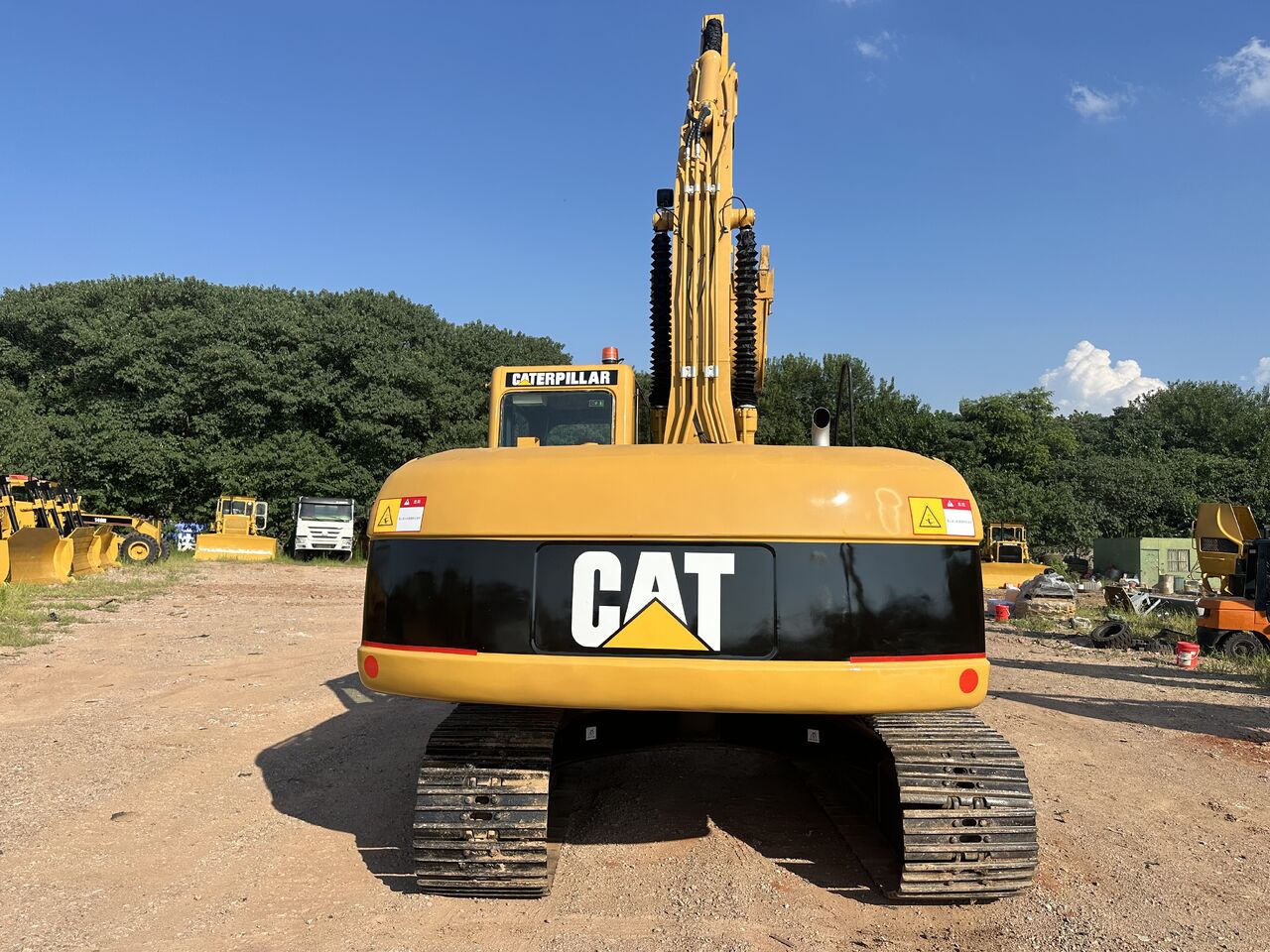 CAT 320C - Гусеничный экскаватор: фото 3 CAT 320C - Гусеничный экскаватор: фото 3