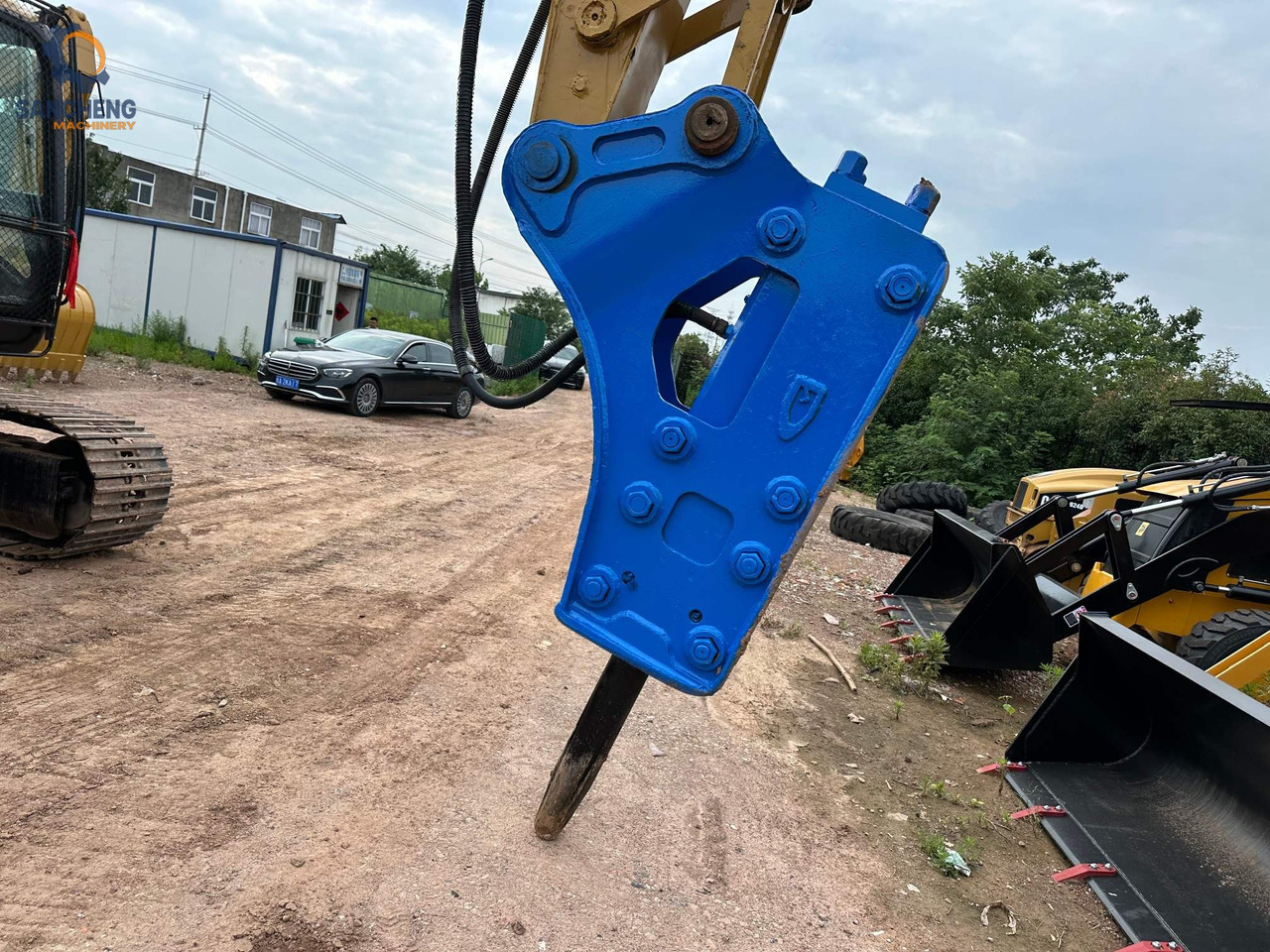CAT 320CL with hammer - Гусеничный экскаватор: фото 5 CAT 320CL with hammer - Гусеничный экскаватор: фото 5