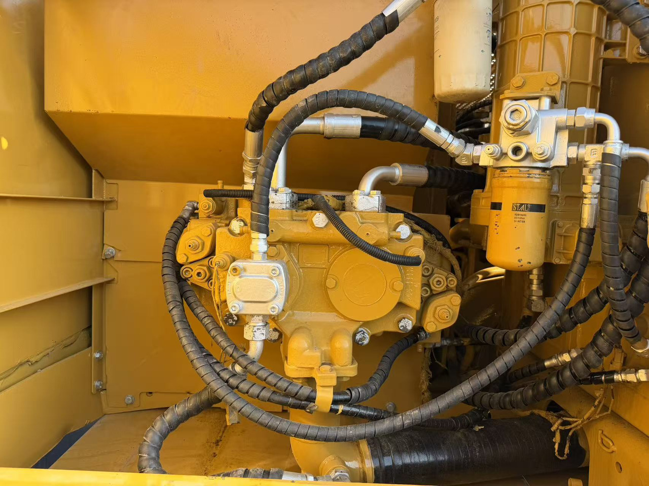 CAT 320CL - Водный экскаватор: фото 5 CAT 320CL - Водный экскаватор: фото 5