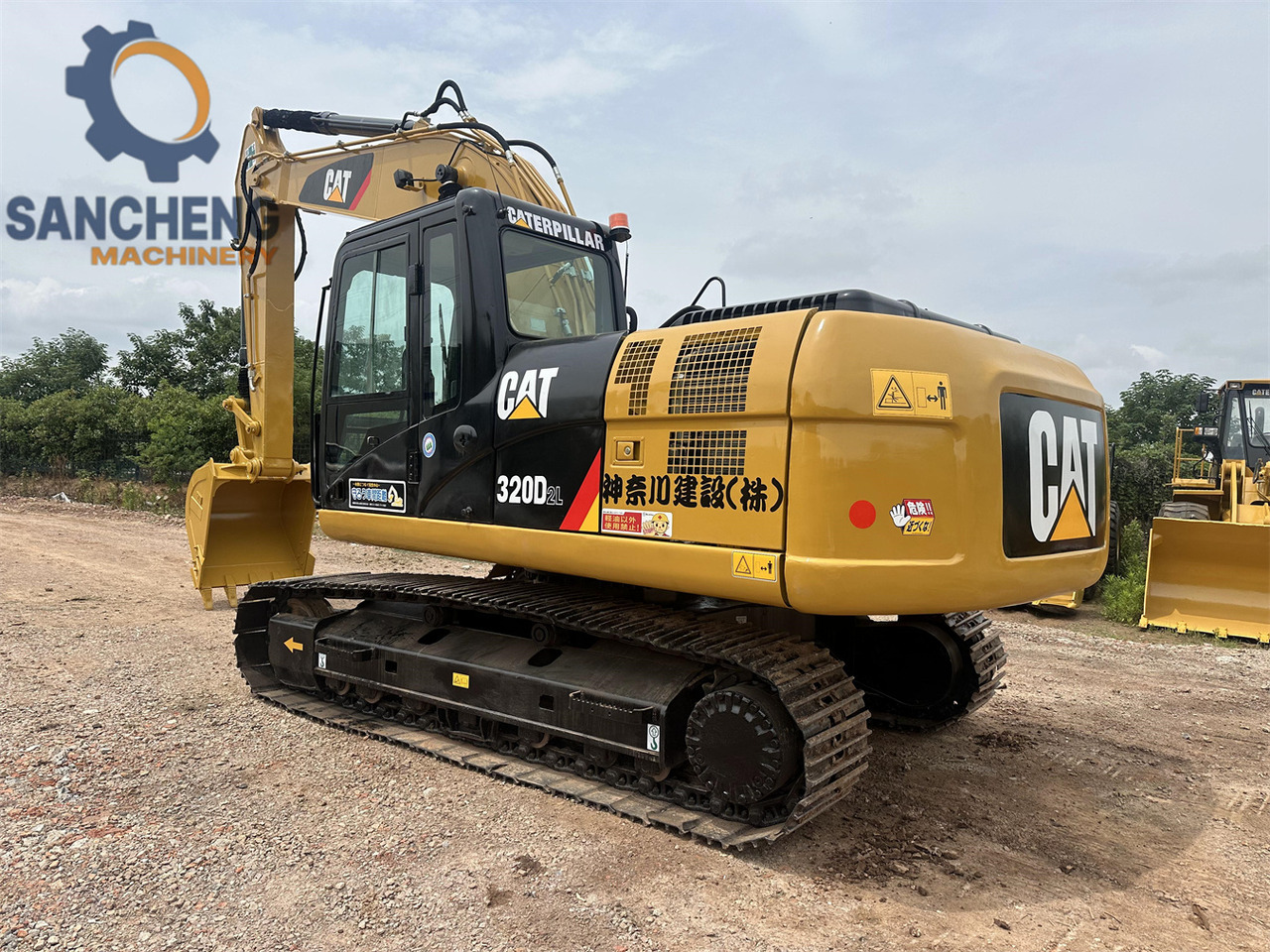 CAT 320DL - Гусеничный экскаватор: фото 2 CAT 320DL - Гусеничный экскаватор: фото 2