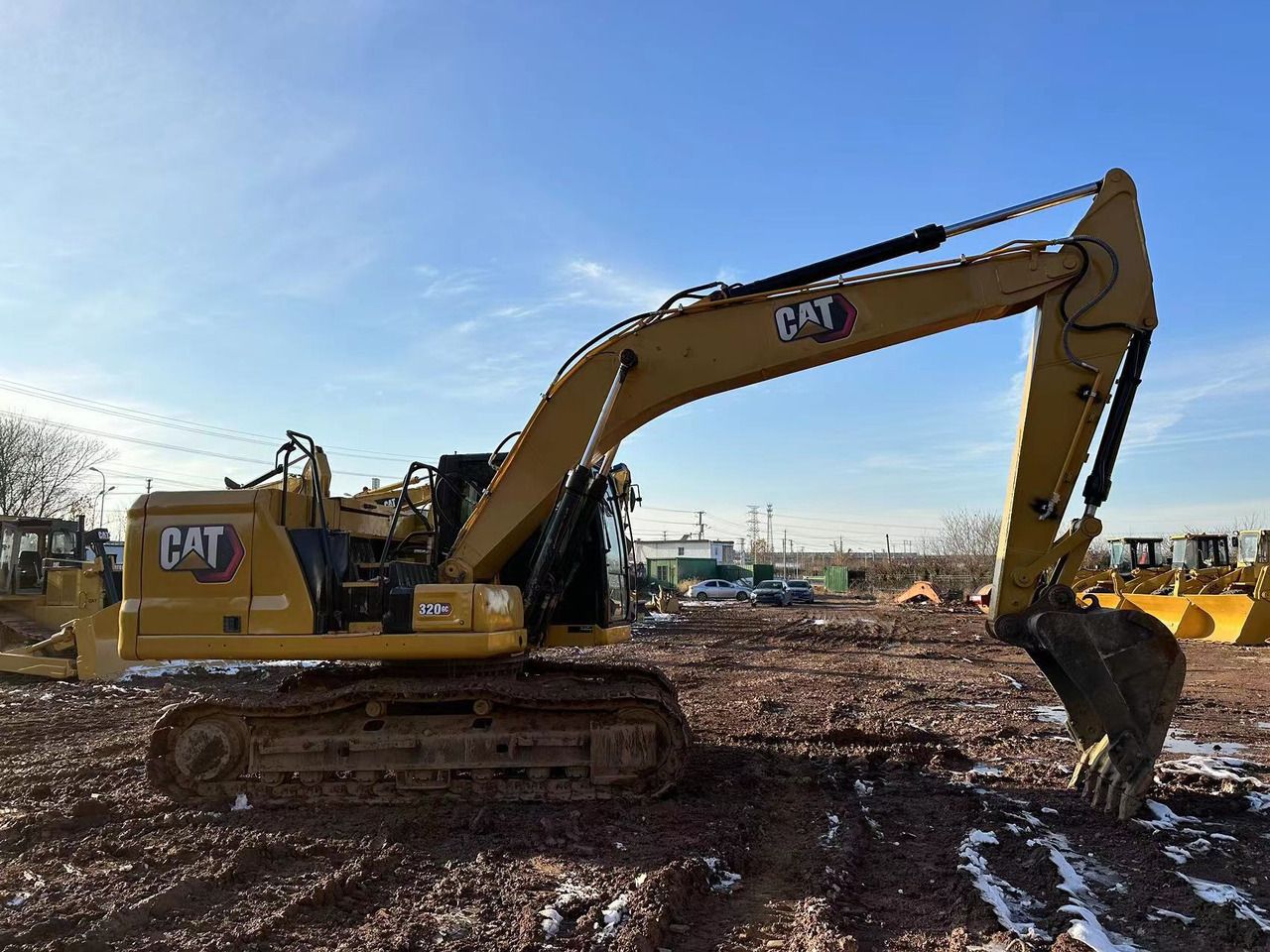 CAT 320GC - Гусеничный экскаватор: фото 2 CAT 320GC - Гусеничный экскаватор: фото 2