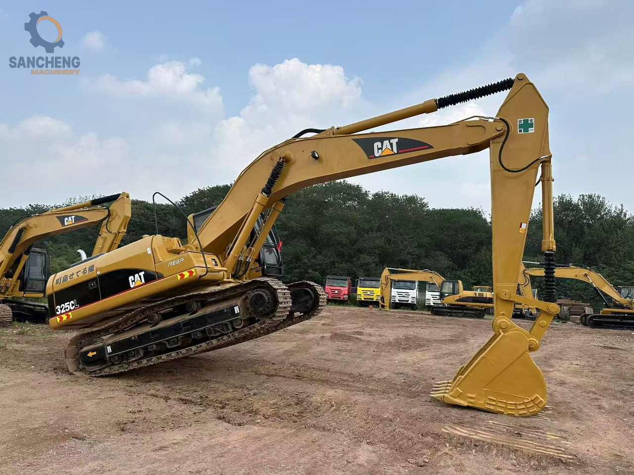 CAT 325CL - Гусеничный экскаватор: фото 2 CAT 325CL - Гусеничный экскаватор: фото 2