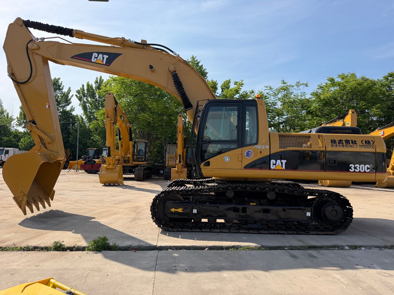 CAT 330CL - Экскаватор для демонтажных работ: фото 2 CAT 330CL - Экскаватор для демонтажных работ: фото 2