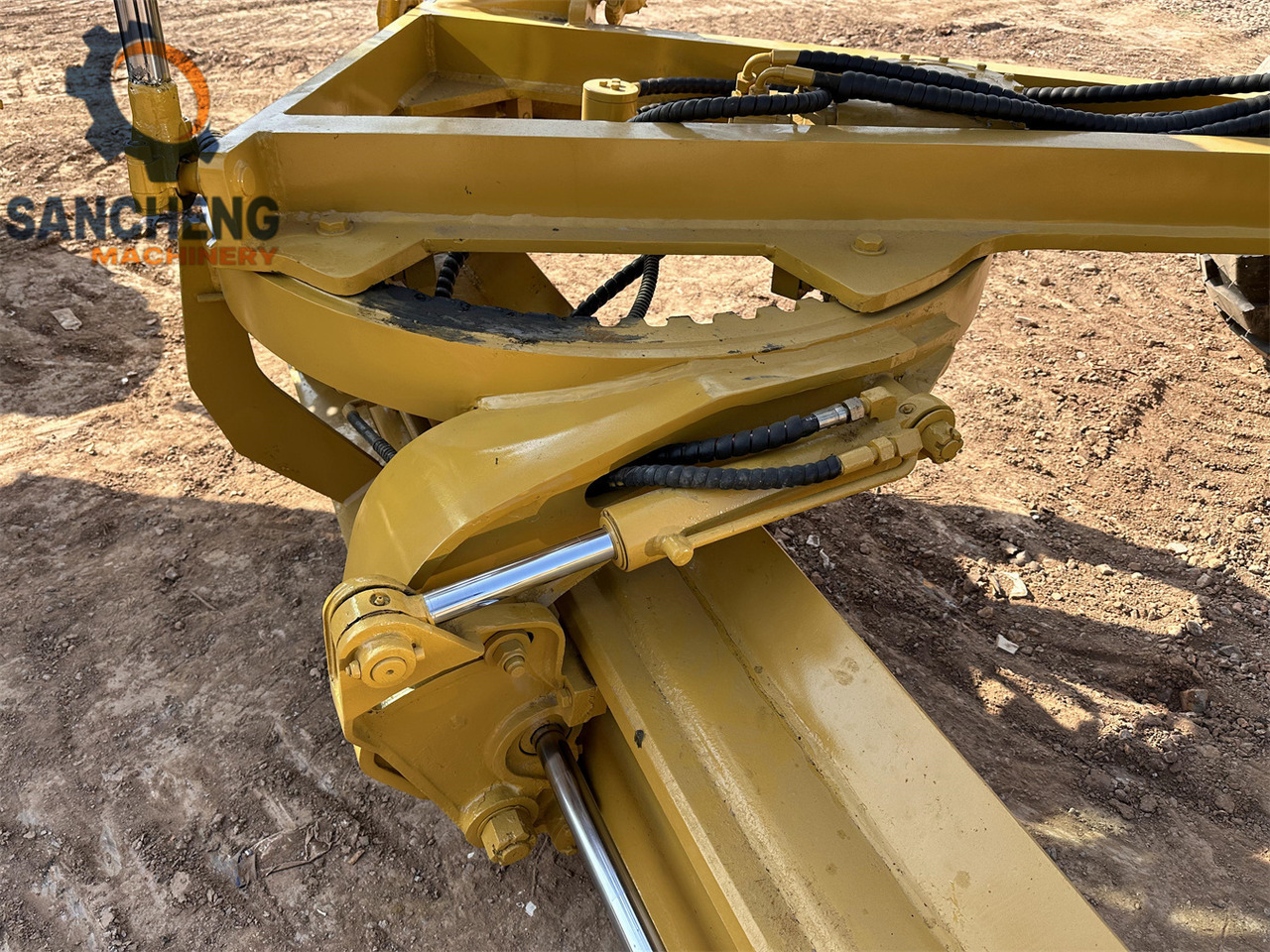 Грейдер CATERPILLAR 140H: фото 6 Грейдер CATERPILLAR 140H: фото 6