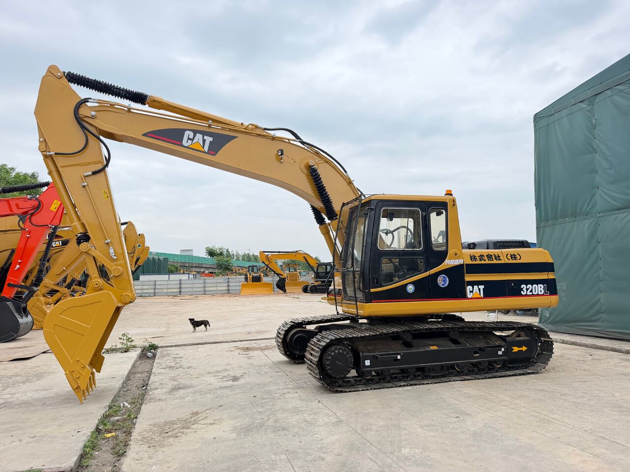 CATERPILLAR 320B - Гусеничный экскаватор: фото 3 CATERPILLAR 320B - Гусеничный экскаватор: фото 3