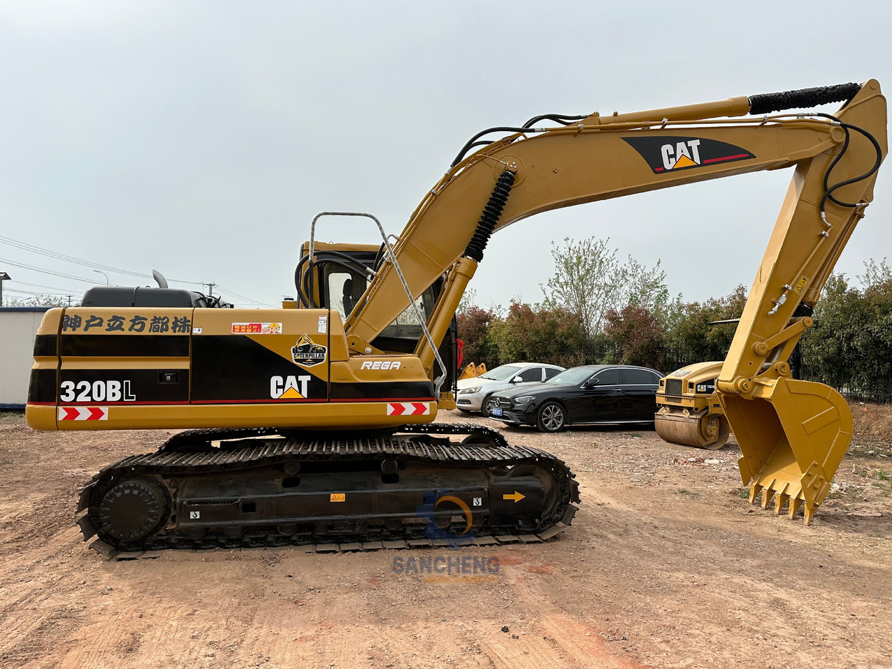 CATERPILLAR 320BL - Гусеничный экскаватор: фото 4 CATERPILLAR 320BL - Гусеничный экскаватор: фото 4