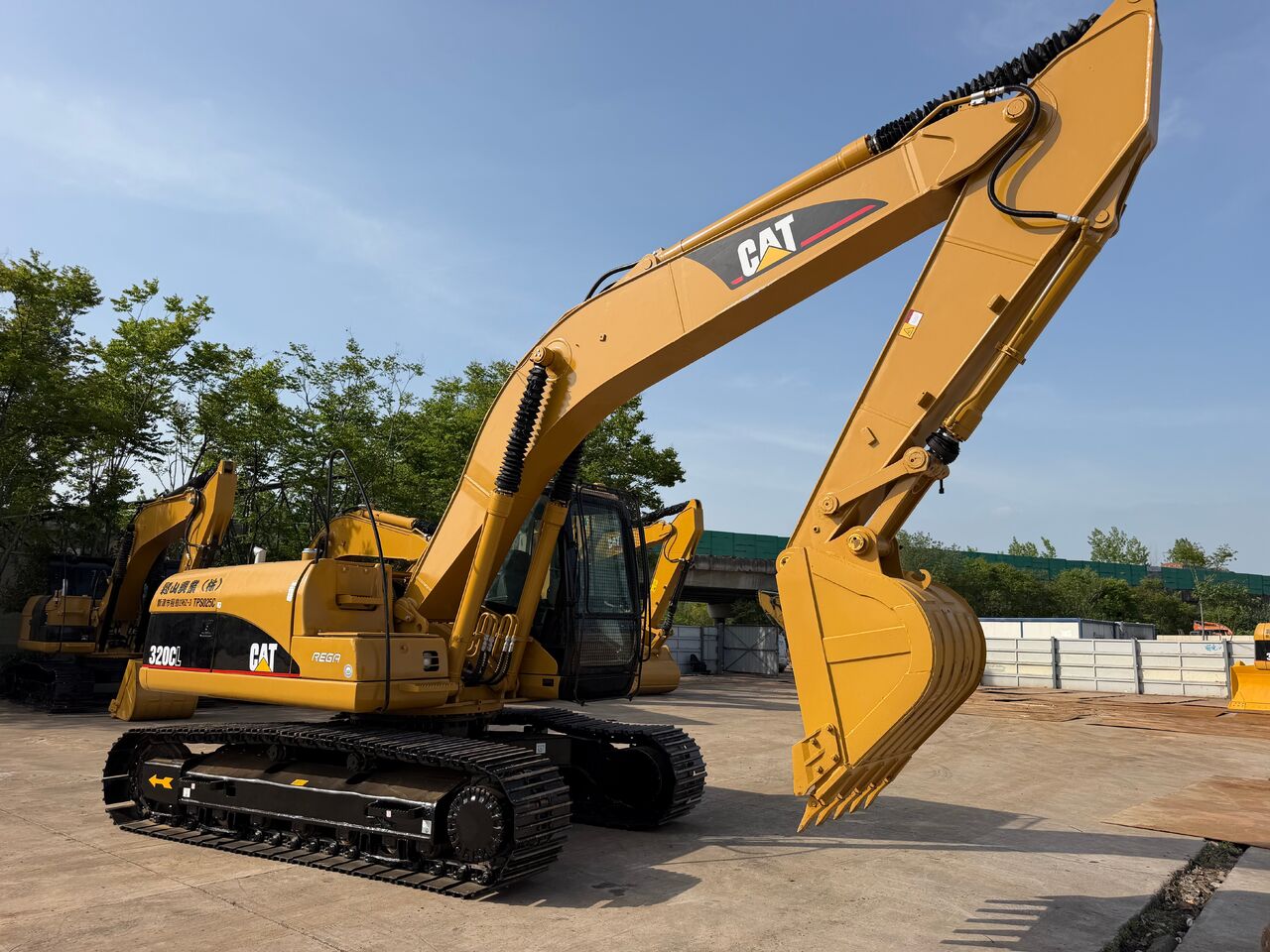 CATERPILLAR 320CL - Гусеничный экскаватор: фото 3 CATERPILLAR 320CL - Гусеничный экскаватор: фото 3