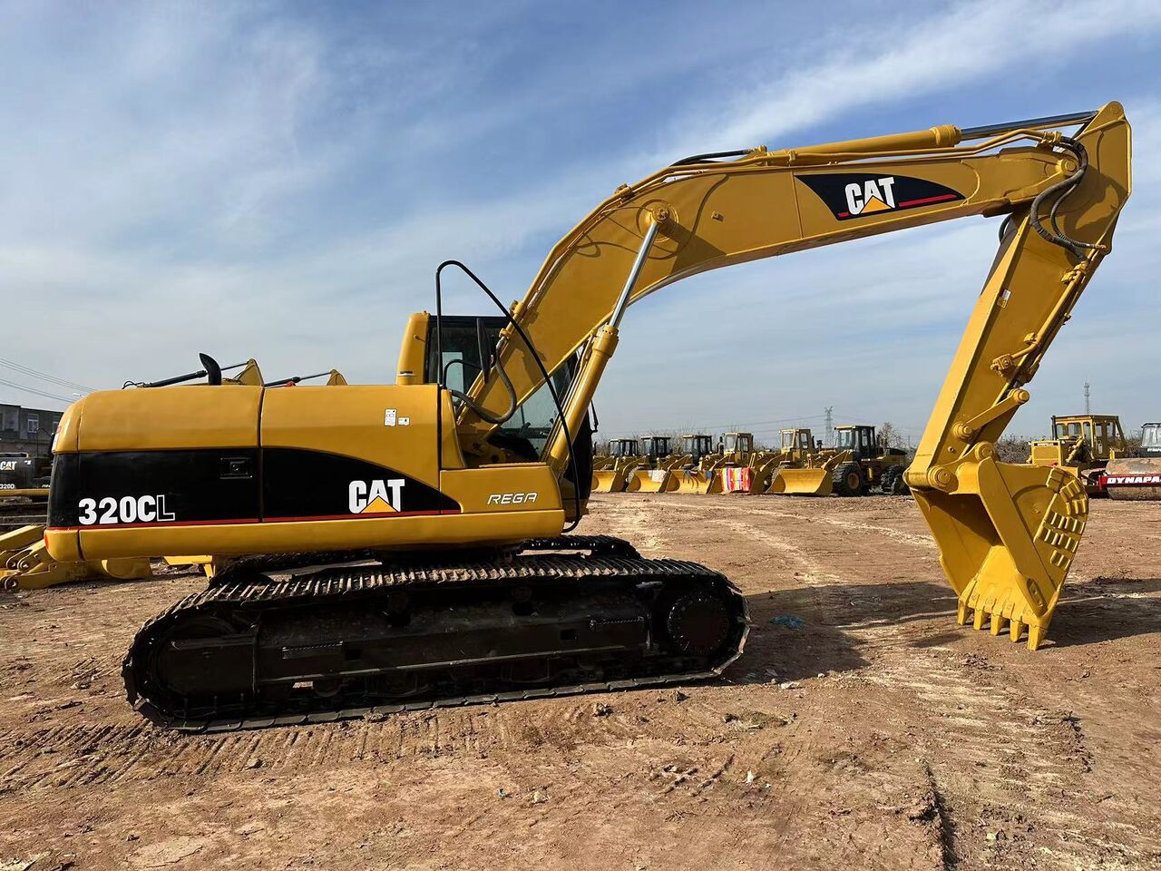 CATERPILLAR 320CL - Гусеничный экскаватор: фото 1 CATERPILLAR 320CL - Гусеничный экскаватор: фото 1