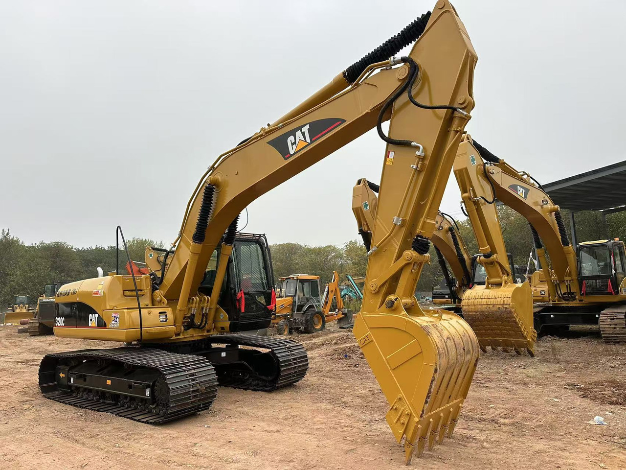 CATERPILLAR 320CL - Гусеничный экскаватор: фото 4 CATERPILLAR 320CL - Гусеничный экскаватор: фото 4
