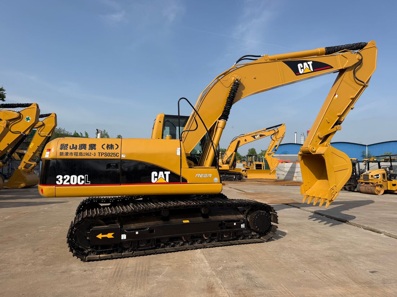 CATERPILLAR 320CL - Гусеничный экскаватор: фото 1 CATERPILLAR 320CL - Гусеничный экскаватор: фото 1