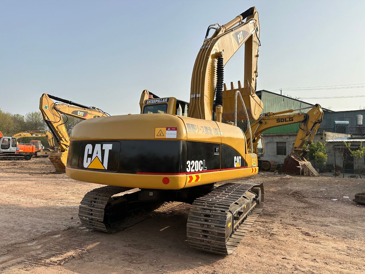 CATERPILLAR 320CL - Гусеничный экскаватор: фото 2 CATERPILLAR 320CL - Гусеничный экскаватор: фото 2
