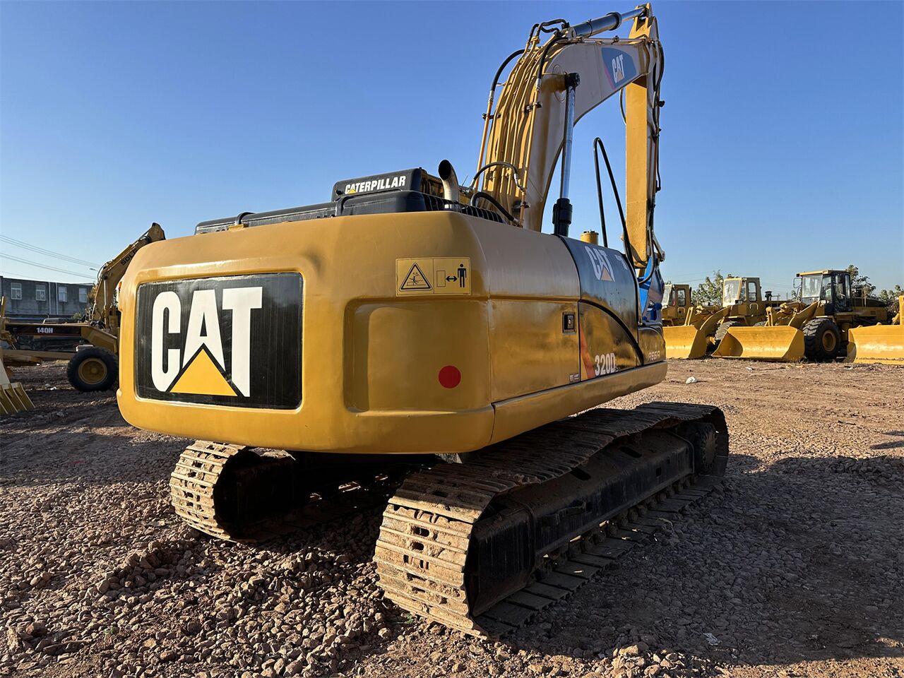CATERPILLAR 320DL - Гусеничный экскаватор: фото 4 CATERPILLAR 320DL - Гусеничный экскаватор: фото 4